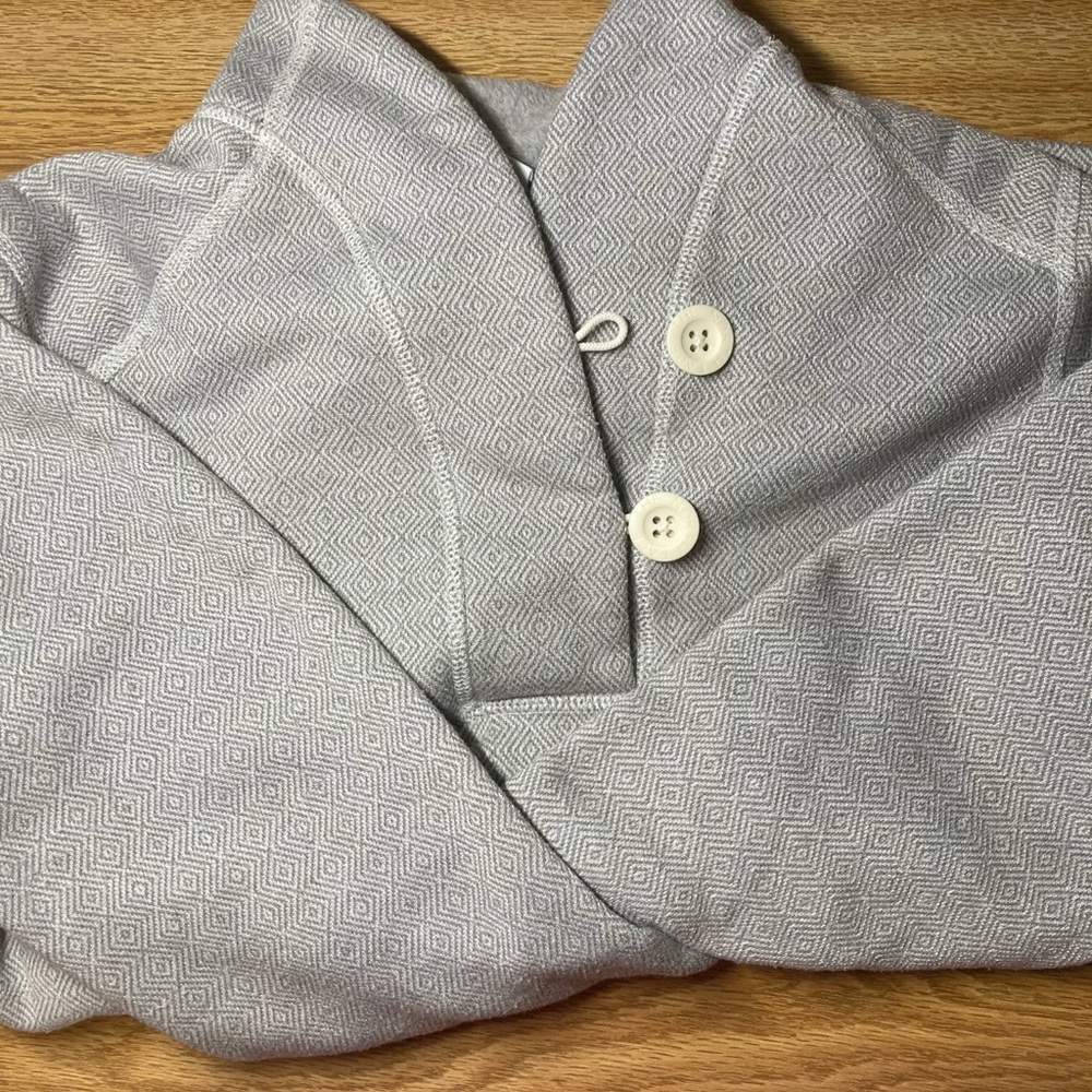 North face pullover fleece/sweater
